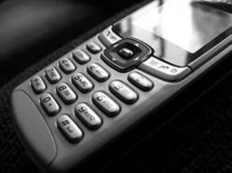 Telephone or IVR system that plays US English voiceover